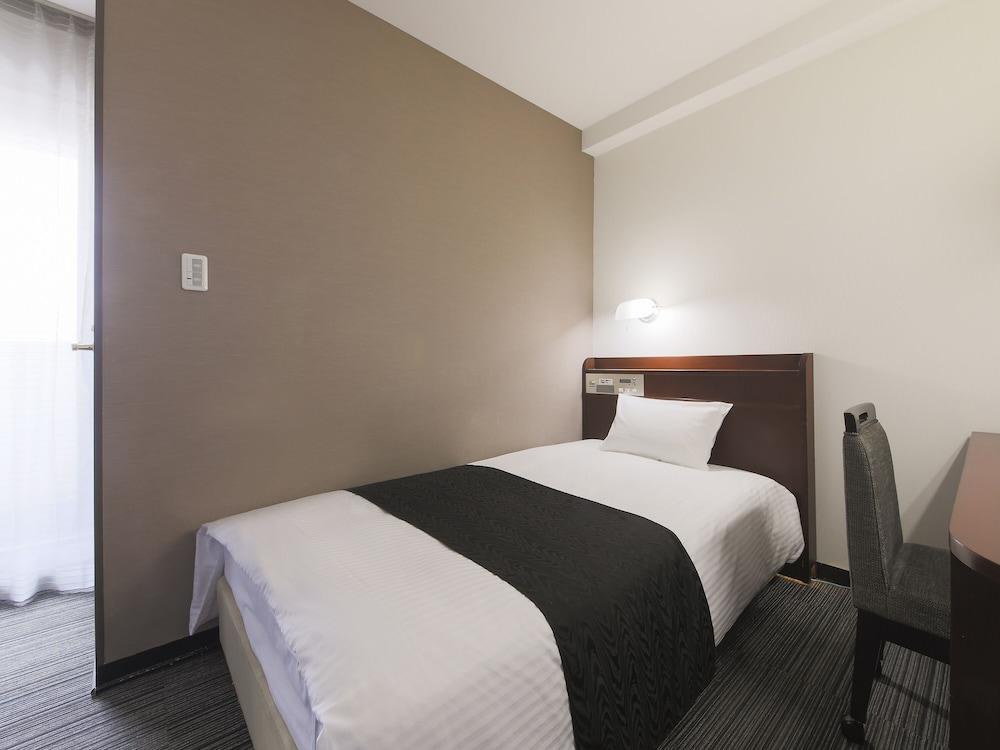 Hotel Yamagata Hills Ekimae Odori Екстериор снимка